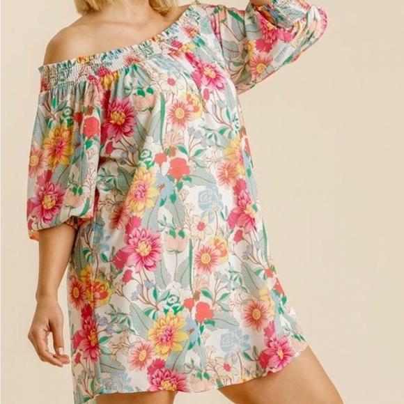 Gorgeous Umgee floral & cream dress on or off shoulder loose cruise brunch new - Picture 3 of 5